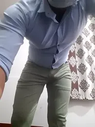 Guyinformal webcam model stream image