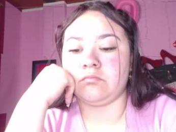 nikkirous_ webcam model stream image