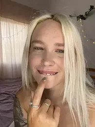 Blondy_Boobs webcam model stream image