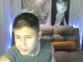 Thiago Loyalty webcam flirt4free model stream image