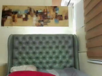 girl_in_ur_dreams webcam model stream image