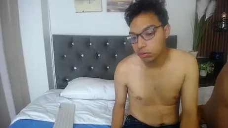 naughtycouplex_ webcam model stream image