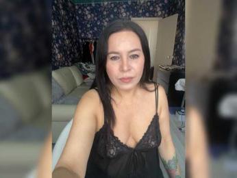 MonicaMiaa webcam model stream image