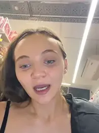 TheYourL webcam model stream image