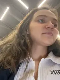 TheYourL webcam model stream image