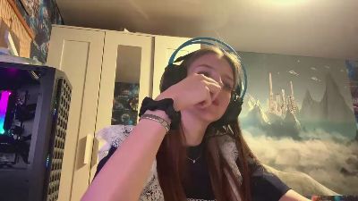 ReynaCoppage webcam model stream image