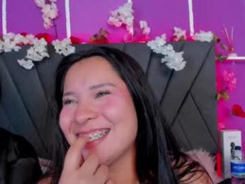 mia_roux13 webcam model stream image