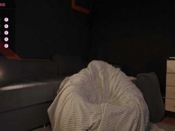 Ajuicycouple webcam model stream image