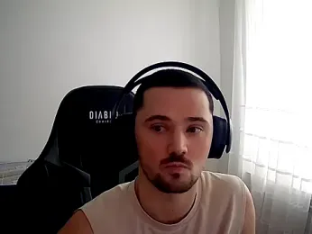 Handsomeboy4you webcam model stream image