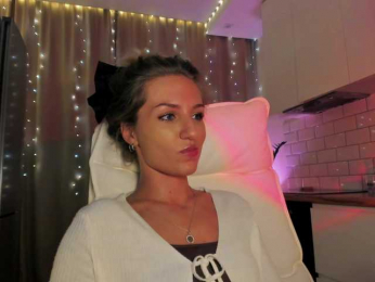 EnlivenLuv webcam model stream image
