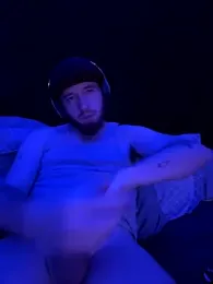GenitalWars webcam stripchat model stream image