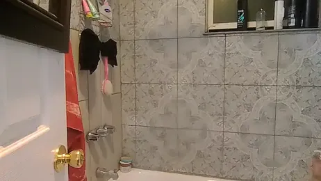 ShysluutGia webcam model stream image