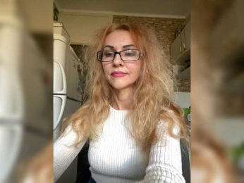Ritia webcam model stream image