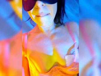 WILD-love-WILD webcam bongacams model stream image