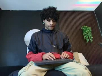 aaron_jassell1 webcam model stream image
