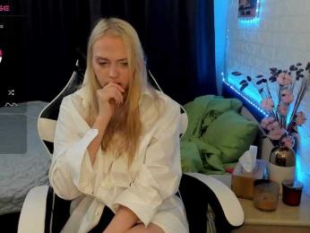 AmelieAndersen webcam model stream image