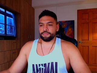 Jerome V webcam model stream image