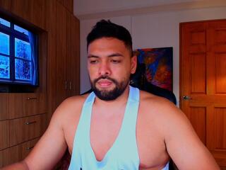 Jerome V webcam model stream image