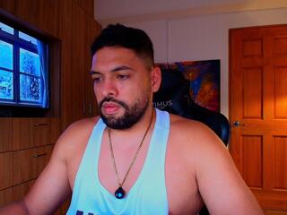 Jerome V webcam model stream image