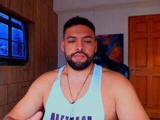 Jerome V webcam model stream image