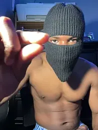 decentdong webcam model stream image