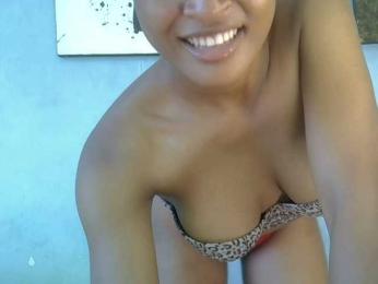 FreakyTrixie webcam model stream image