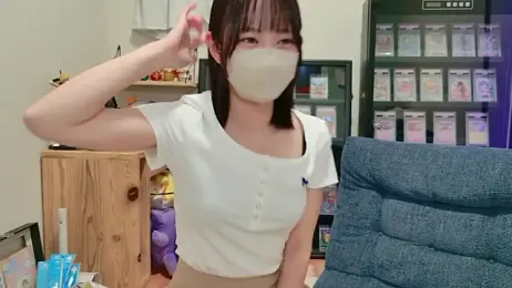 HIKARI_x0 webcam model stream image