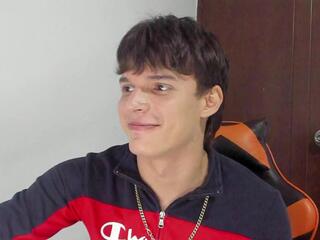 Matteo Costa webcam model stream image