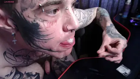 lonelycrystal webcam model stream image