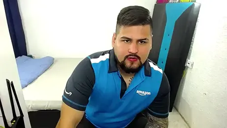 pitbullveryhot webcam stripchat model stream image