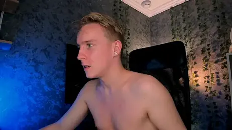 AlexxSweet webcam model stream image