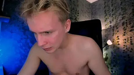 AlexxSweet webcam model stream image