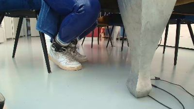 sneakpig webcam model stream image