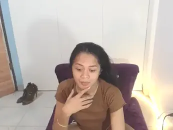 SerenityFoxx webcam model stream image