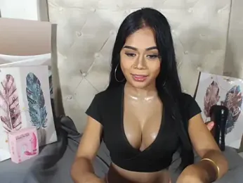SerenityFoxx webcam model stream image