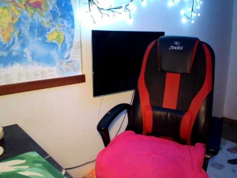 -alenyshka- webcam model stream image