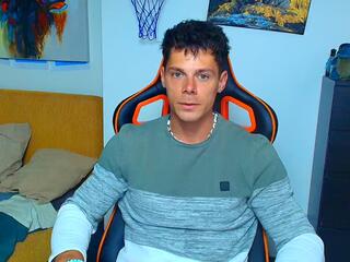 Zeb Madison webcam model stream image