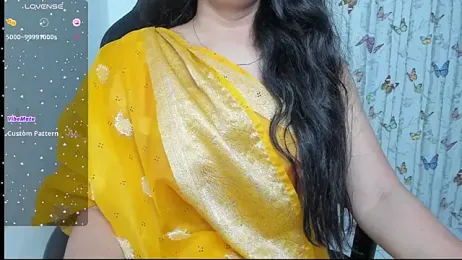 Smiley_Riya webcam model stream image