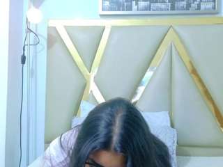 littlee-emily webcam model stream image