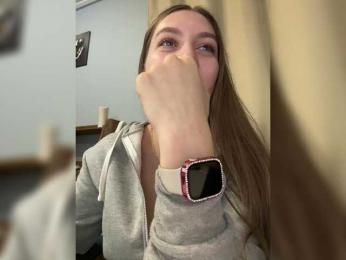 CyrilaPuff webcam model stream image