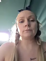 Bondgirl_013 webcam model stream image