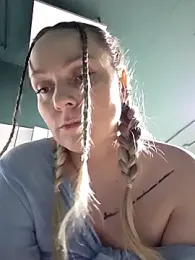 Bondgirl_013 webcam model stream image