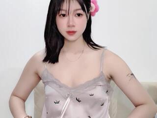 Yuki Kimdran webcam model stream image