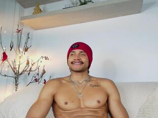 Robyn Miller webcam model stream image