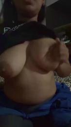 Nadiasabri webcam model stream image