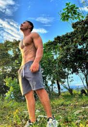 john_and_louis webcam model stream image