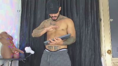 john_and_louis webcam model stream image