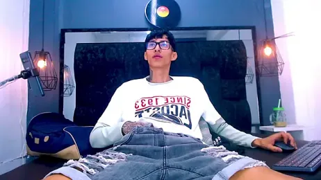 Daniel_delux_ webcam model stream image