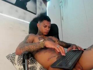 Alexx Bloom webcam model stream image