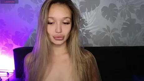 Megan_Kira webcam stripchat model stream image